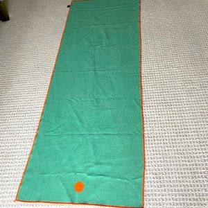 Skidless by Yogitoes Towel